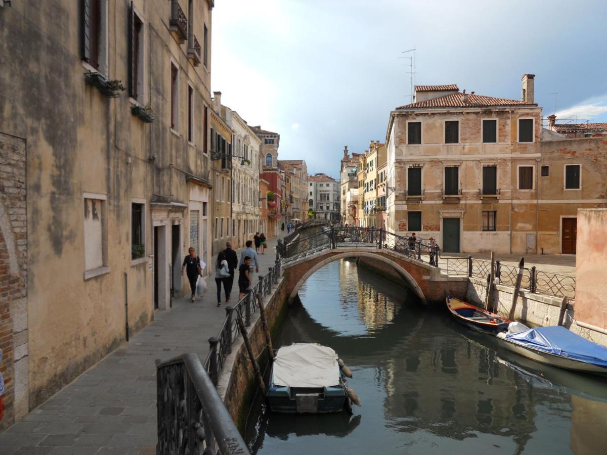 Ca Della Musica Venezia Santa Croce Apartment Bagian luar foto